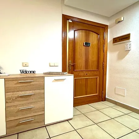 Welooveyou Esquinzo Paraiso & Pool Apartment